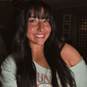 Meet your posher, Gracie again!